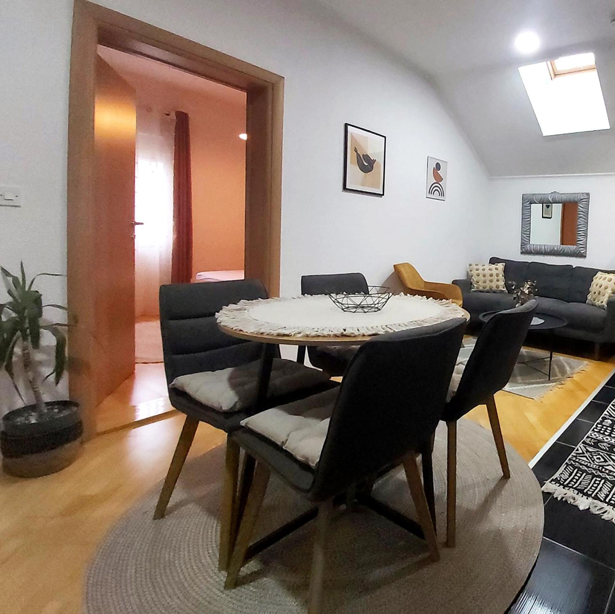 Zara Apartment With Terrace Near Old Town Μόσταρ Εξωτερικό φωτογραφία