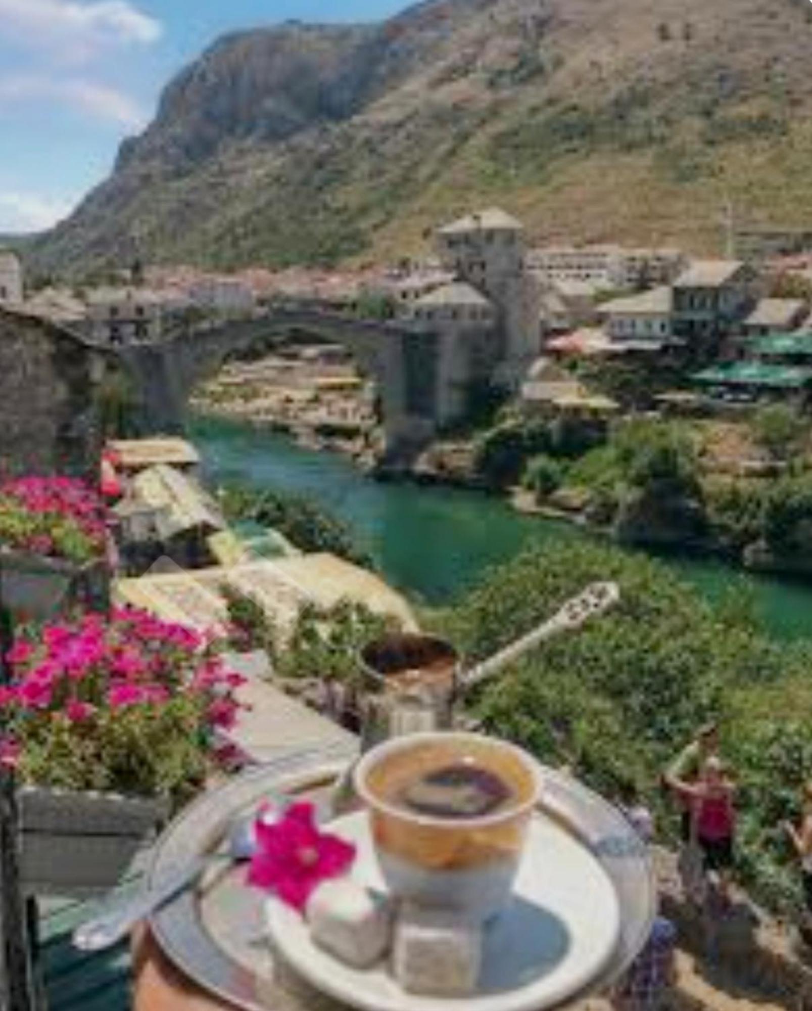 Zara Apartment With Terrace Near Old Town Μόσταρ Εξωτερικό φωτογραφία