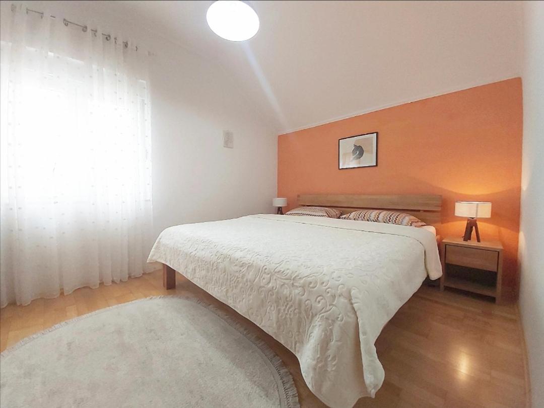 Zara Apartment With Terrace Near Old Town Μόσταρ Εξωτερικό φωτογραφία