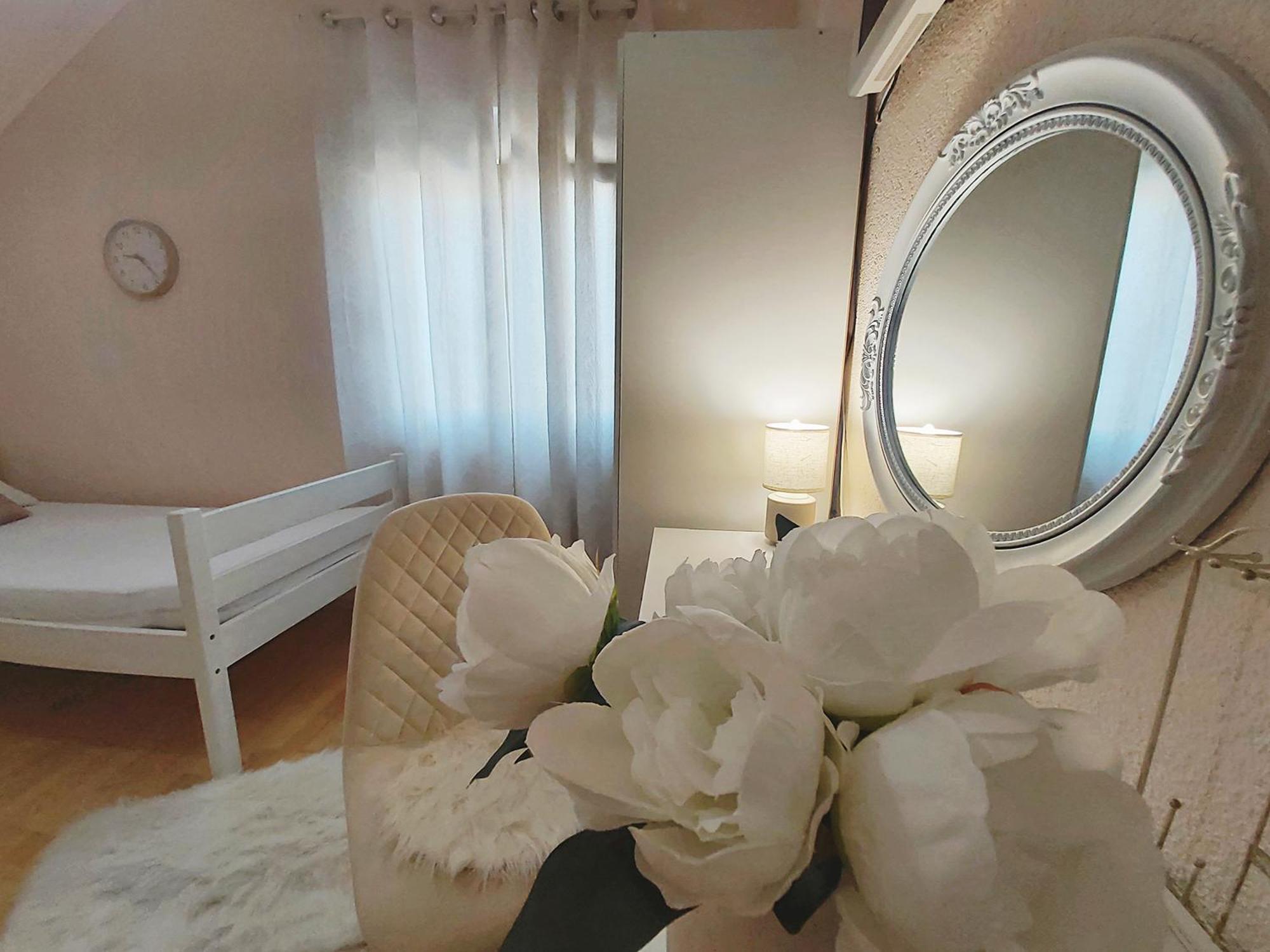 Zara Apartment With Terrace Near Old Town Μόσταρ Εξωτερικό φωτογραφία